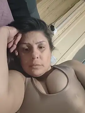 deboragta online show from May 18, 2026, 3:29 pm