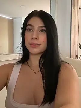  HannahFox  online show from May 6, 2026, 5:29 pm
