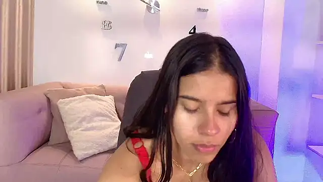 Luna Millers online show from March 22, 2026, 4:16 am