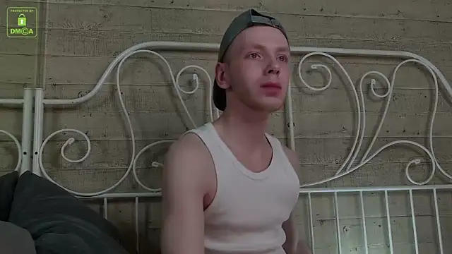 Snapshot of ZidNevil chatting on February 9, 2026, 8:35 pm ZidNevil online show from February 9, 2026, 8:35 pm