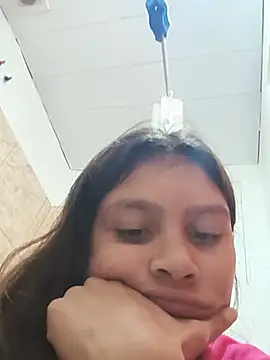 Morochitamika online show from August 5, 2026, 4:04 am