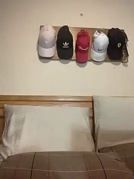 -HIIM- online show from March 23, 2026, 6:01 pm