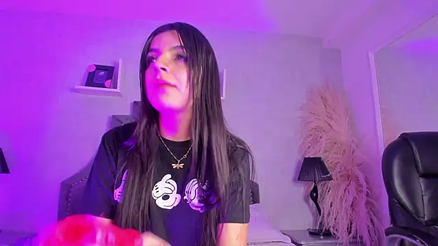 KarelyMitchel online show from February 21, 2026, 1:01 pm