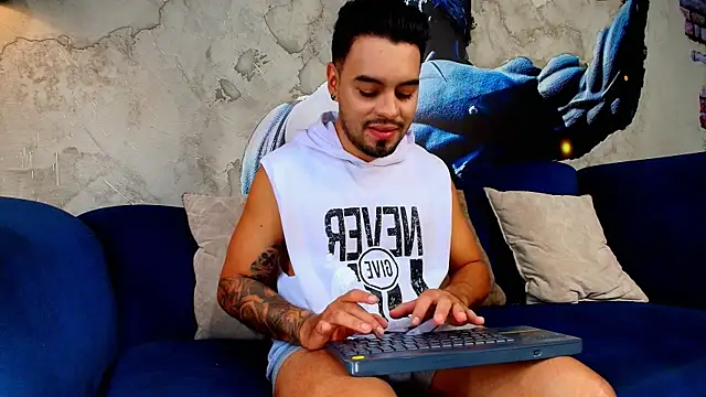 Snapshot of DaveParker_ chatting on February 11, 2026, 1:27 pm DaveParker online show from February 11, 2026, 1:27 pm