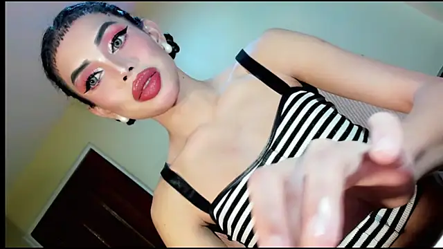 tiffanymers online show from February 11, 2026, 6:18 am