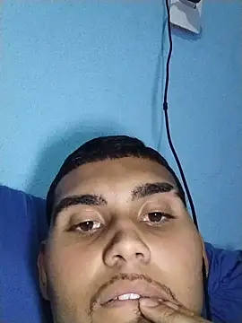 Snapshot of MickeySexyyy chatting on May 25, 2026, 9:43 pm MickeySexyyy online show from May 25, 2026, 9:43 pm