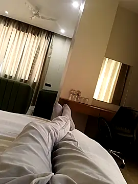 Romantic rakesh 12 online show from March 3, 2026, 8:20 am