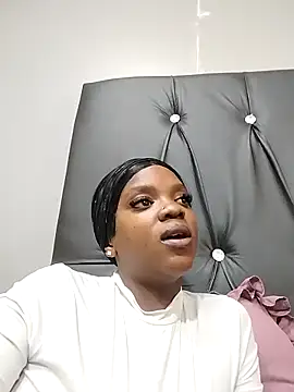 FlameZee online show from February 16, 2026, 10:33 am