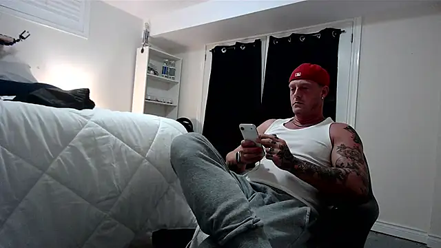 HotnCole online show from March 24, 2026, 1:21 am