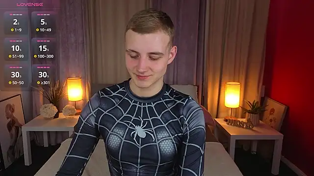 HereAlexColee online show from March 25, 2026, 2:56 pm