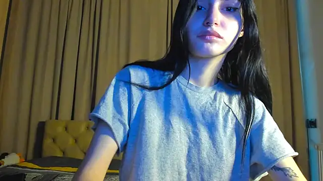 Snapshot of Lesyalisss chatting on May 30, 2026, 10:29 pm Lesyalisss online show from May 30, 2026, 10:29 pm