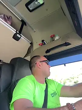 kipsy0 online show from April 8, 2026, 9:09 am