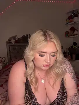 TwoWayT xx online show from February 8, 2026, 12:25 am