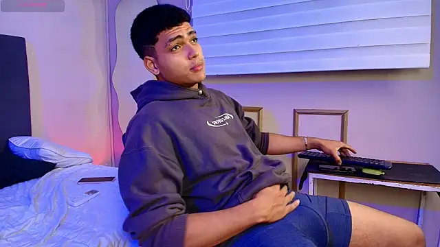 Keinner BigDick online show from July 20, 2026, 11:29 pm