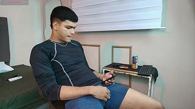 Keinner BigDick online show from July 28, 2026, 10:53 pm
