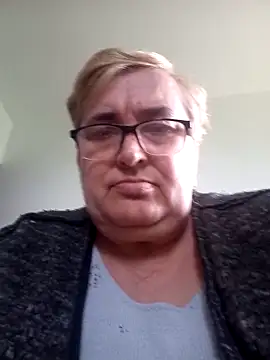 Snapshot of SusanStar874 chatting on April 23, 2026, 10:14 am SusanStar874 online show from April 23, 2026, 10:14 am