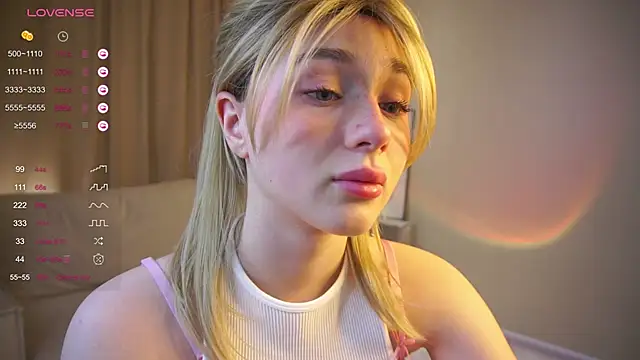 Snapshot of Nani_Funny chatting on February 21, 2026, 12:22 am Nani Funny online show from February 21, 2026, 12:22 am