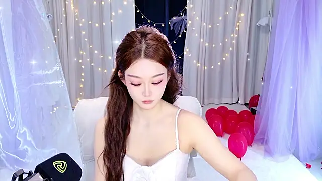 Dancer Lucky-Nini online show from February 22, 2026, 12:01 am