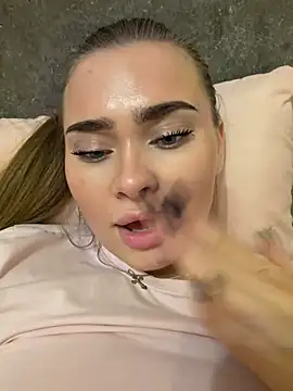MonicaWestt online show from June 30, 2026, 7:15 pm