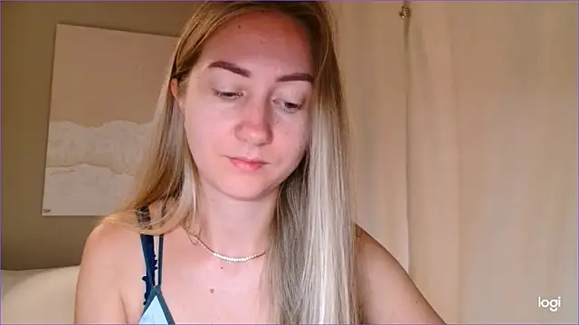 Snapshot of BluueSilk chatting on September 25, 2025, 6:39 am BluueSilk online show from September 25, 2025, 6:39 am