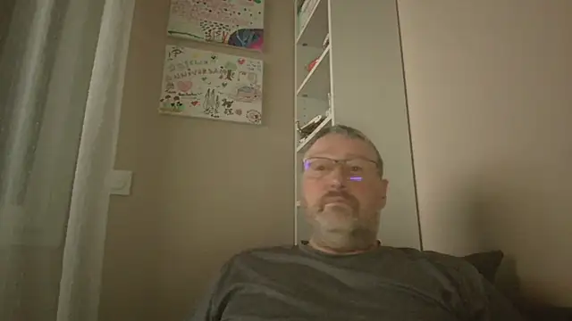 Snapshot of doudou310 chatting on February 6, 2026, 5:34 am doudou310 online show from February 6, 2026, 5:34 am