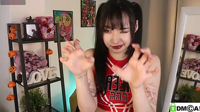 Noiry Vuvez online show from April 9, 2026, 8:14 pm