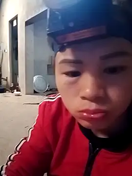 Snapshot of l_kiss chatting on February 19, 2026, 5:36 am l kiss online show from February 19, 2026, 5:36 am