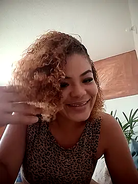 Snapshot of QuartoFechado chatting on February 7, 2026, 1:48 pm QuartoFechado online show from February 7, 2026, 1:48 pm