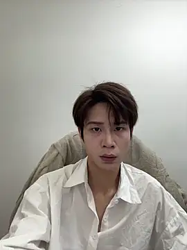 SM 004 online show from February 10, 2026, 11:03 am