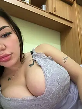 lunaaarheaa online show from March 16, 2026, 6:28 am