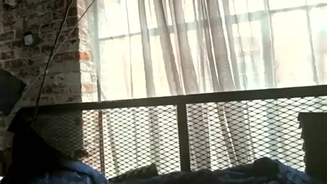 ctguybj online show from June 10, 2026, 3:44 pm