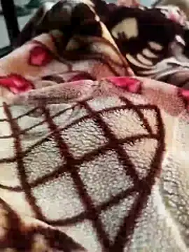 sudip999999 online show from April 12, 2026, 4:06 am