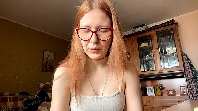 Snapshot of LaureenVielma chatting on March 7, 2026, 7:16 am LaureenVielma online show from March 7, 2026, 7:16 am