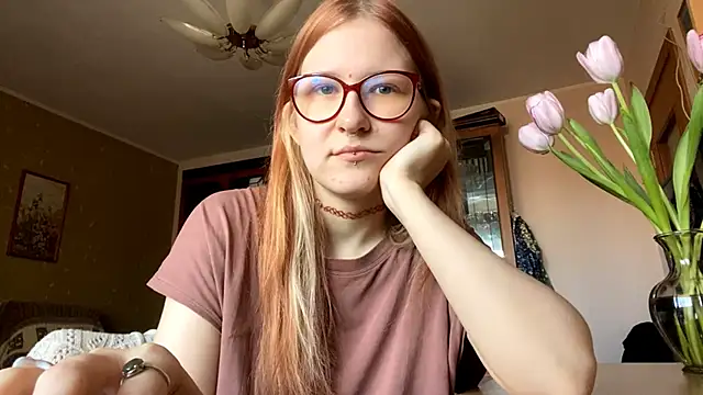 Snapshot of LaureenVielma chatting on March 10, 2026, 7:13 am LaureenVielma online show from March 10, 2026, 7:13 am