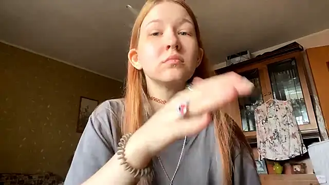 Snapshot of LaureenVielma chatting on March 26, 2026, 7:25 am LaureenVielma online show from March 26, 2026, 7:25 am