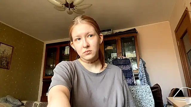 Snapshot of LaureenVielma chatting on April 15, 2026, 8:21 am LaureenVielma online show from April 15, 2026, 8:21 am