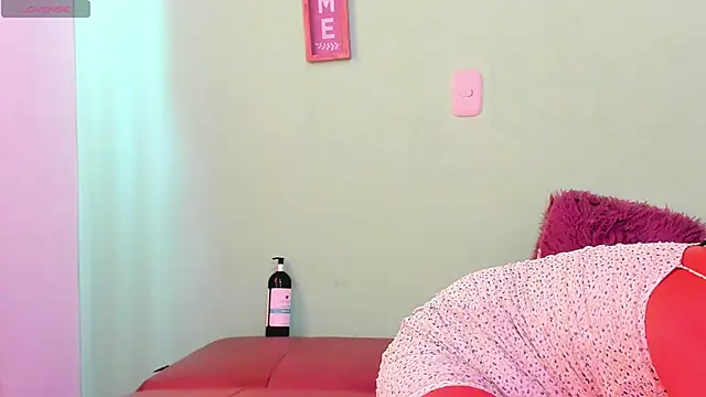 teresamature online show from April 1, 2026, 7:33 pm