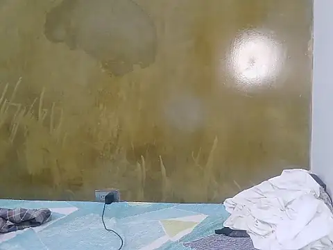 Lumyx Lia online show from February 12, 2026, 2:01 pm