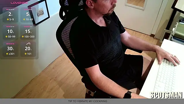 Snapshot of Scotsmanx chatting on June 29, 2026, 4:29 pm Scotsmanx online show from June 29, 2026, 4:29 pm