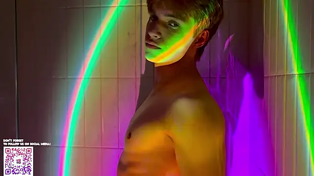 Snapshot of twl8vibe chatting on February 1, 2026, 6:39 pm twl8vibe online show from February 1, 2026, 6:39 pm