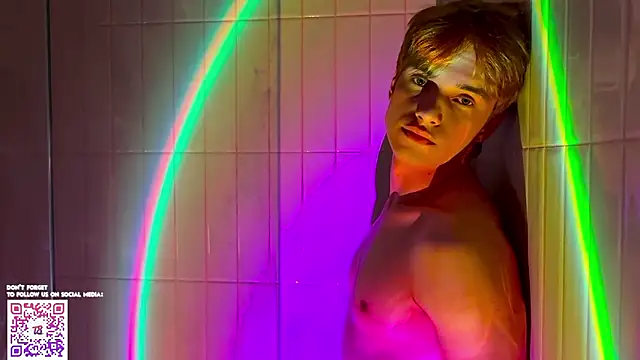 Snapshot of twl8vibe chatting on February 8, 2026, 4:43 pm twl8vibe online show from February 8, 2026, 4:43 pm