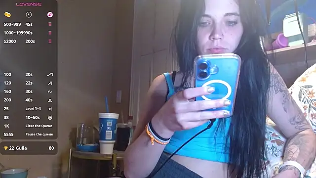 ahungkittykat online show from May 19, 2026, 7:47 am