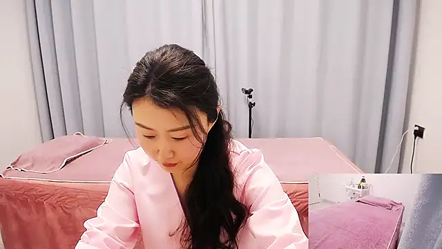 Snapshot of anne2026 chatting on March 16, 2026, 1:55 am anne2026 online show from March 16, 2026, 1:55 am