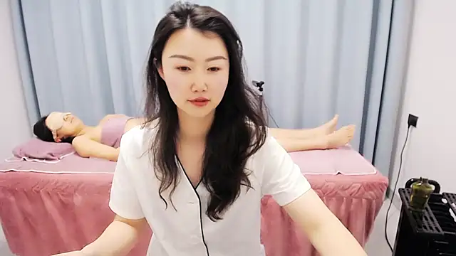 Snapshot of anne2026 chatting on April 8, 2026, 5:51 am anne2026 online show from April 8, 2026, 5:51 am