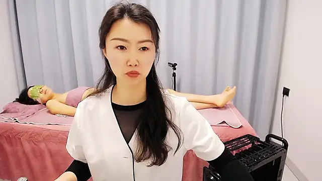 Snapshot of anne2026 chatting on April 14, 2026, 1:22 am anne2026 online show from April 14, 2026, 1:22 am