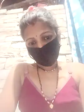 Snapshot of Divya-11431 chatting on February 18, 2026, 3:52 pm Divya-11431 online show from February 18, 2026, 3:52 pm