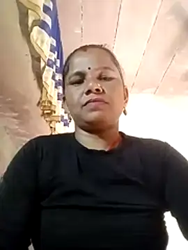 Snapshot of Pooja_sahu chatting on April 22, 2026, 10:39 am Pooja sahu online show from April 22, 2026, 10:39 am