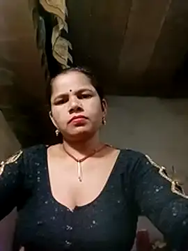 Snapshot of Pooja_sahu chatting on May 3, 2026, 6:58 pm Pooja sahu online show from May 3, 2026, 6:58 pm