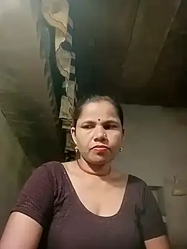 Snapshot of Pooja_sahu chatting on May 8, 2026, 4:45 pm Pooja sahu online show from May 8, 2026, 4:45 pm
