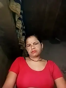 Snapshot of Pooja_sahu chatting on July 3, 2026, 6:25 pm Pooja sahu online show from July 3, 2026, 6:25 pm